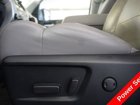Used 2021 Toyota Tundra Limited w/ Limited Premium Package AWD/4WD image 6