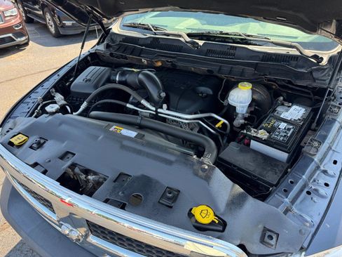 Used 2018 RAM 1500 ST w/ SXT Appearance Group AWD/4WD image 21