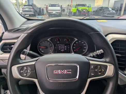 Used 2021 GMC Acadia SLE w/ Driver Convenience Package FWD image 30