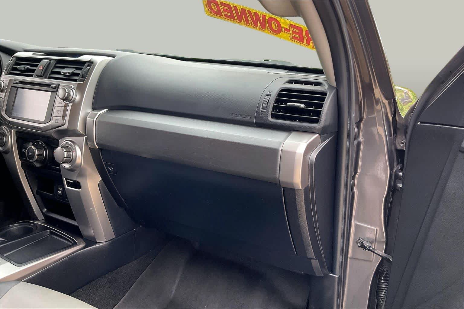 Used 2019 Toyota 4Runner SR5 Premium RWD image 15