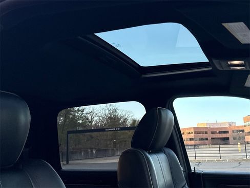 Used 2016 RAM 1500 Limited image 13