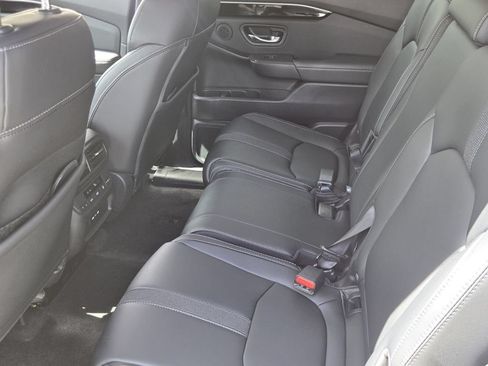 Used 2024 Honda Pilot EX-L image 12