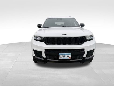 Used 2023 Jeep Grand Cherokee L Laredo image 11