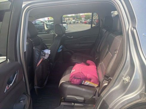 Used 2021 GMC Acadia SLT w/ LPO, Floor Liner Package AWD/4WD image 35