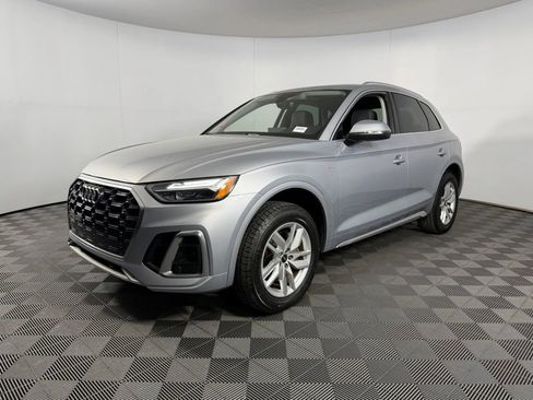 Used 2022 Audi Q5 2.0T Premium image 3