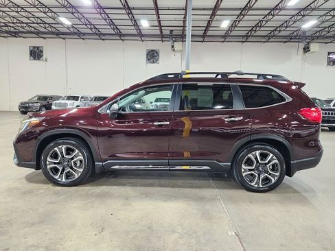 Used 2023 Subaru Ascent Touring image 7