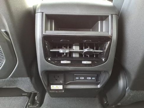 New 2026 Jeep Grand Cherokee Altitude AWD/4WD image 26