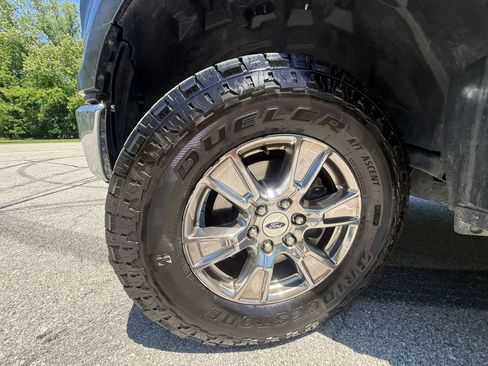 Used 2016 Ford F150 XLT w/ Equipment Group 302A Luxury AWD/4WD image 12