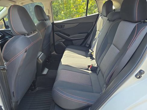 Used 2019 Subaru Crosstrek 2.0i Premium AWD/4WD image 9