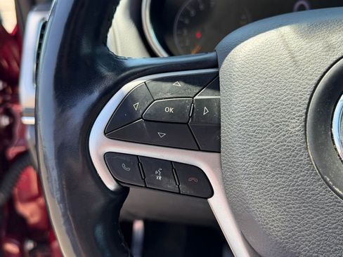 Used 2020 Jeep Grand Cherokee Limited AWD/4WD image 19