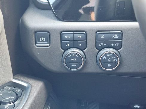 Used 2025 Chevrolet Silverado 1500 LTZ w/ LTZ Convenience Package II AWD/4WD image 24