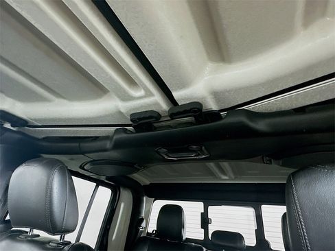 Used 2021 Jeep Gladiator Mojave image 21