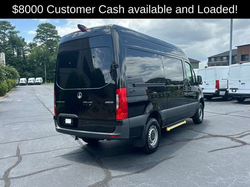 Used 2025 Mercedes-Benz Sprinter 2500 image 7