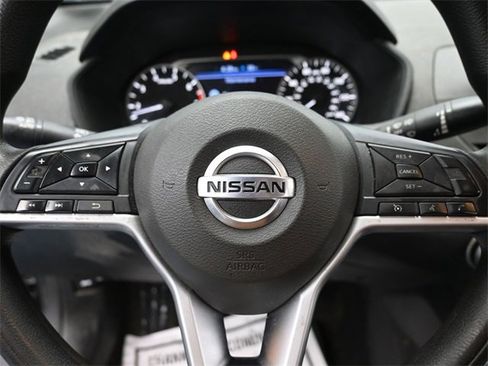 Used 2021 Nissan Altima 2.5 SV image 15