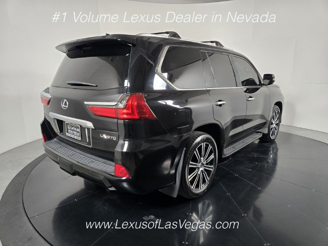 Used 2018 Lexus LX 570 4WD w/ Luxury Package image 6