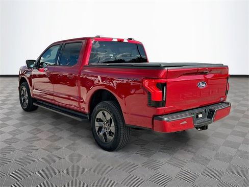 Used 2025 Ford F150 Lightning Flash image 7