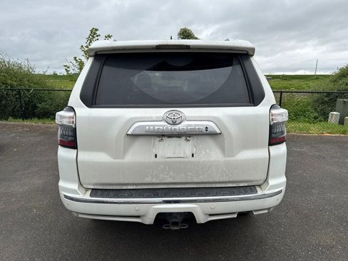Used 2016 Toyota 4Runner Limited AWD/4WD image 3