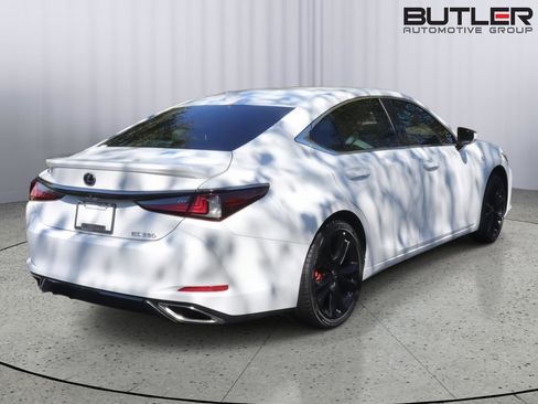 Used 2023 Lexus ES 350 F Sport image 9