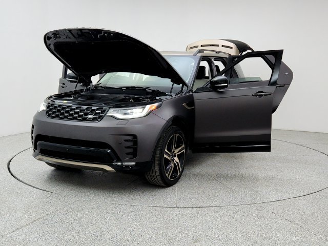 New 2026 Land Rover Discovery Limited Edition AWD/4WD image 9