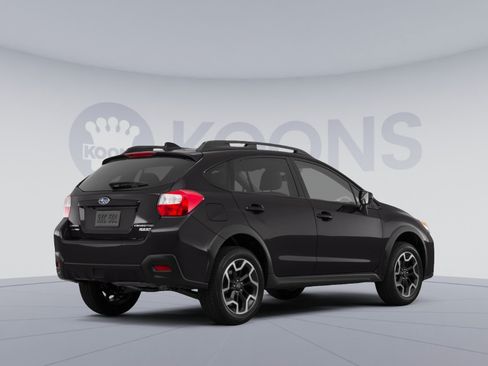 Used 2017 Subaru Crosstrek 2.0i Premium AWD/4WD image 4