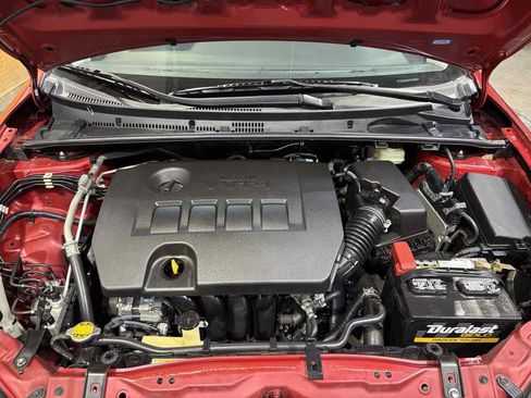 Used 2015 Toyota Corolla LE image 29