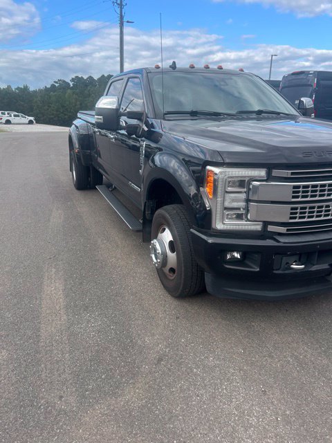 Used 2019 Ford F350 Platinum w/ Platinum Ultimate Package AWD/4WD image 3