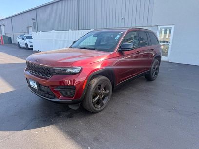 Used 2023 Jeep Grand Cherokee Altitude