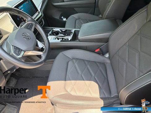 Used 2024 Volkswagen Atlas Cross Sport SE AWD/4WD image 13