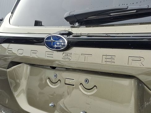 Certified 2025 Subaru Forester Limited image 32