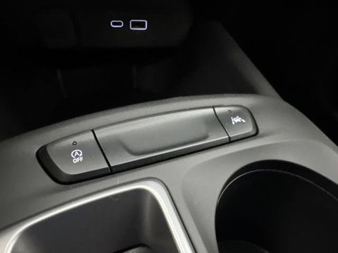 New 2026 Chevrolet Trax RS w/ Sunroof Package FWD image 18
