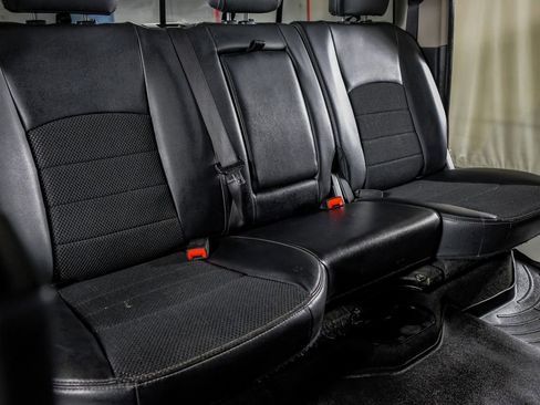 Used 2018 RAM 1500 Lone Star image 29