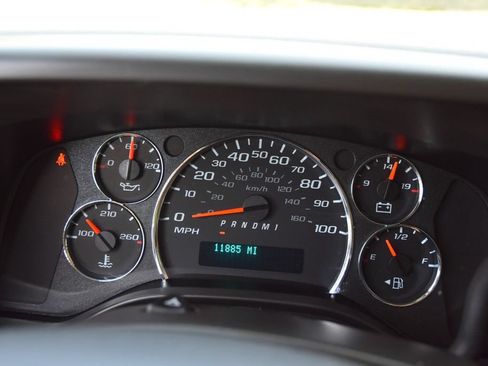 Used 2025 GMC Savana 2500 w/ Driver Convenience Package RWD image 11