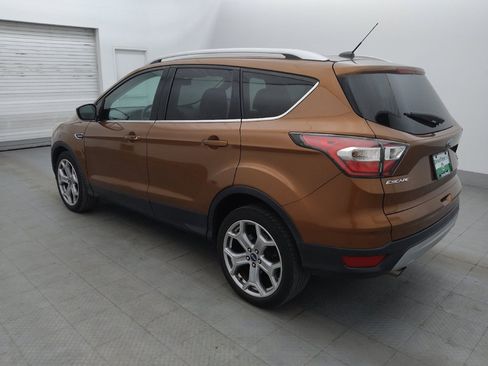Used 2017 Ford Escape Titanium FWD image 3