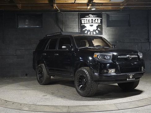 Used 2013 Toyota 4Runner Limited image 4