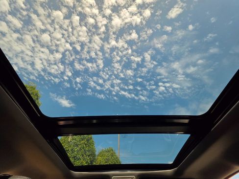 Used 2017 Ford F150 Lariat w/ Equipment Group 502A Luxury image 36