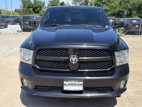 Used 2019 RAM 1500 Express w/ Express Value Package AWD/4WD image 9