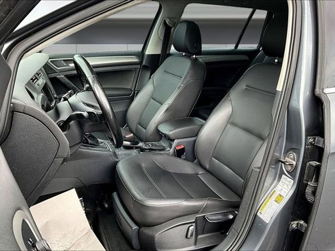 Used 2016 Volkswagen Golf SE FWD image 21