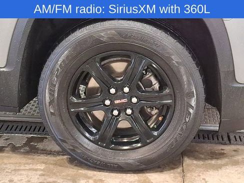 Used 2023 GMC Acadia AT4 w/ Preferred Package image 9