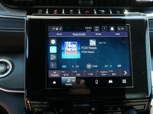 Used 2023 Jeep Grand Cherokee Altitude AWD/4WD image 22