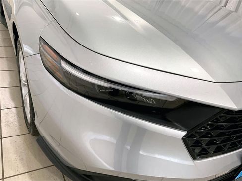 Used 2024 Honda Accord LX image 30