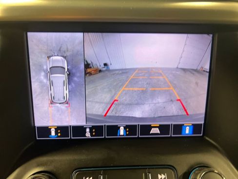 Certified 2021 GMC Acadia SLT w/ Technology Package image 25