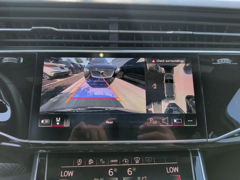 Used 2025 Audi Q7 3.0T Prestige AWD/4WD image 24