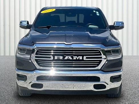 Used 2024 RAM 1500 Laramie AWD/4WD image 3