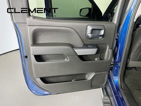 Used 2018 Chevrolet Silverado 1500 LT w/ All Star Edition image 30