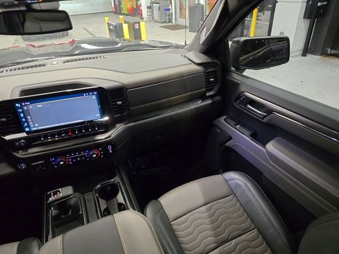 Used 2024 Chevrolet Silverado 1500 ZR2 AWD/4WD image 43