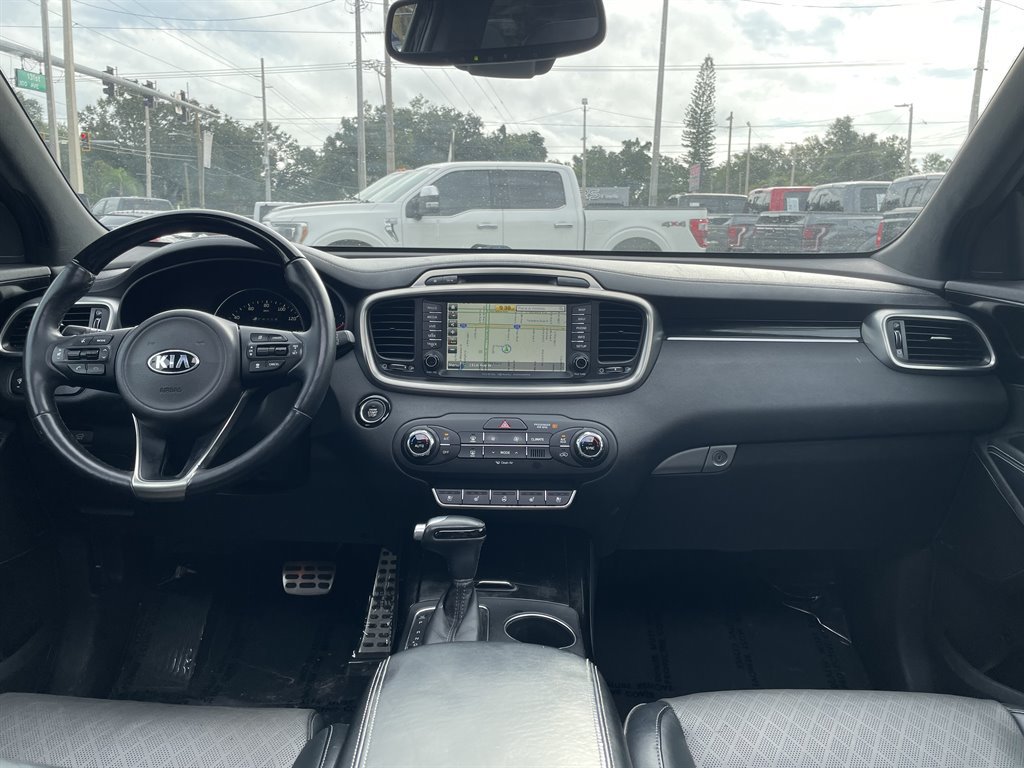 Used 2017 Kia Sorento SX FWD image 5