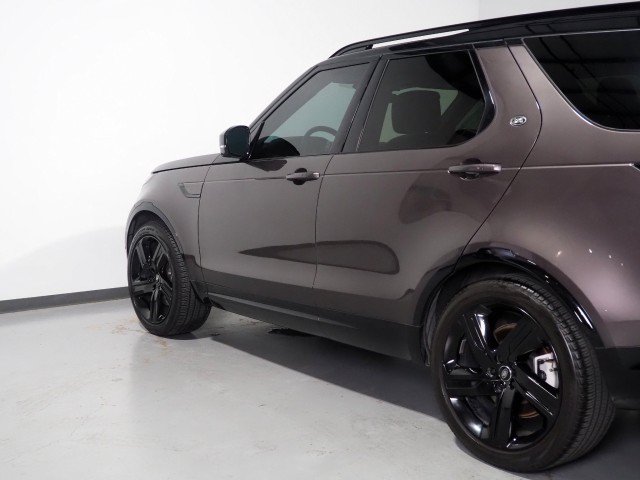 Used 2024 Land Rover Discovery Dynamic SE AWD/4WD image 63