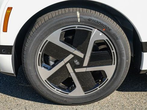 New 2026 Hyundai Ioniq 9 Calligraphy AWD/4WD image 11