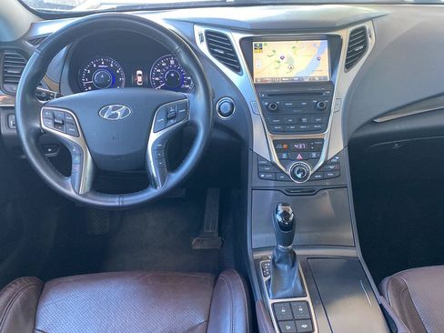 Used 2014 Hyundai Azera Limited w/ Option Group 02 FWD image 14