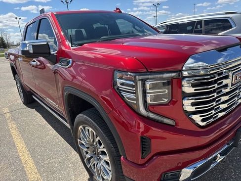 Used 2024 GMC Sierra 1500 Denali w/ Denali Reserve Package AWD/4WD image 5